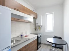 Aparatorii Patriei metrou, Metalurgiei, garsoniera moderna, bloc nou